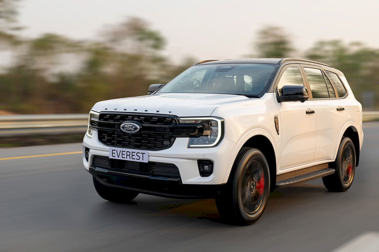 Ford Everest Sport SE Phiên bản đặc biệt chính thức ra mắt